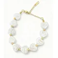 Detail of freshwater Baroque heart pearl bracelet with gold beads and lobster clasp - Heart-Shaped Irregular Style (423)