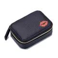 Tragbare schwarze Lippenstifttasche aus Leder mit roter Lippenbestickung für Damen - Schwarz