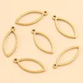 Gros plan de montures de pendentifs en acier inoxydable en forme de feuille dorée - Forme Marquise - Petit / 7X18X1.2mm / Or