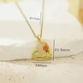 Collana con ciondolo a cuore dorato con dettaglio coccinella e incisioni floreali - Stile Cuore Floreale Coccinella (Stile D) / Oro