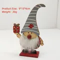 Weihnachtsgnom aus Holz mit langem Bart und Geschenk, 15 cm hoch, Gewicht ca. 20 g. - Grau Gestreifter Hut Mit Geschenkbox Ornament