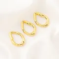 Vue détaillée de trois fermoirs à ressort irréguliers plaqués or 14K pour bijoux DIY - Fermoir à Ressort en Goutte d'Eau (21*15mm) / 1 Pièce / Or 18K
