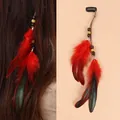 Pinza para el pelo bohemia con plumas rojas, cuentas de madera y borlas de estilo étnico - Estilo Rojo (DC1006) / 1 Pieza / Rojo