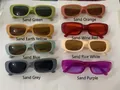 Retro rechthoekige zonnebril in acht diverse matte kleuren voor damesmode collectie - Matgrijs (3391-C16) / Matgrijs Montuur Grijze Lens