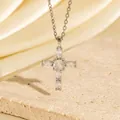 Elegante silberfarbene Kreuzanhänger-Halskette mit funkelnden Marquise-Zirkonen. - C00007 / 18K-Gold