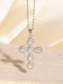 Eleganter silberner Zirkon-Kreuzanhänger mit schimmernden Pavé-Steinen und O-Kette - C00059 / 18K-Gold