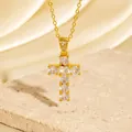 Elegante vergoldete Zirkon-Kreuz-Halskette mit brillant geschliffenen klaren Steinen - C00006 / 18K-Gold