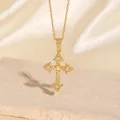 Luxuriöse vergoldete Zirkon Kreuz Anhänger Halskette mit glänzenden klaren Steinen - C00077 / 18K-Gold