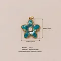 Ciondolo a fiore in smalto blu con perla centrale, acciaio inox, misura 26x23mm. - Ciondolo a Fiore Verde (#90) / 1 Pezzo