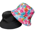 Detail von zwei Wendehüten: einer einfarbig schwarz, einer mit buntem Batik-Muster. - M (56-58cm) / Rosa Gelb Grün Tie-Dye Stil (1#)