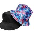 Vista dettagliata di un cappello da pescatore reversibile tie-dye e nero tinta unita. - M (56-58cm) / Stile Marmo Blu Rosa Bianco (11#)