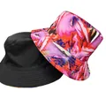 Dettaglio di cappelli a secchiello vintage reversibili tie-dye e neri per il sole. - M (56-58cm) / Stile Stampa Astratta Colorata (14#)