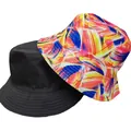 Primo piano di cappelli bucket reversibili con stampa astratta e opzione nero tinta unita - M (56-58cm) / Stile Pennellata Pittura a Olio Astratta (15#)