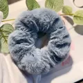 Chouchou en peluche douce en bleu brume élégant, parfait pour l'automne et l'hiver - Bleu Brume