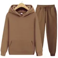 Zweiteiliger Trainingsanzug in Braun mit bequemem Kapuzenpullover und passender Jogginghose - S / Oberteil Und Unterteil / Kaffeebraun