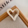 Elegant retro cream white heart-shaped hair claw clip for women with minimalist style - Milky White
