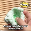 Juguete antiestrés squishy de matcha hecho a mano con una textura de rebote lento - Bola Hecha a Mano Piel de Hielo Verde (Con Bomba) / Verde matcha