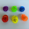 Set de seis anillos LED parpadeantes de goma suave de colores para celebraciones - Anillo de Goma Suave de Fresa Aleatorio