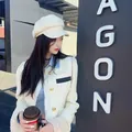 Vintage British style cream newsboy cap for women with elegant leather brim detail - Octagonal/pu Smooth Board - Off-white / Adjustable
