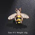 Adorabile spilla a forma di ape dorata con strass scintillanti e finitura in smalto - Stile Ape (BR2399)