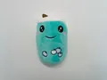 Mignon porte-clés en peluche de thé aux perles turquoise avec broderie pour sacs - Tasse de Thé au Lait Bleue / 10cm