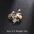 Lindo broche de abeja chapado en oro con brillantes diamantes de imitación claros - Estilo de Abeja (BR2401)