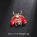 Élégante broche abeille en émail rouge avec cristaux étincelants et dorure polie - Style Abeille Rouge (XD5709 Rouge)