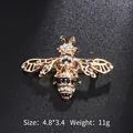 Élégante broche en forme d'abeille avec strass noirs et blancs étincelants pour femmes - Style Abeille (XD8197-1)