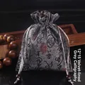 Pochette bijoux grise 12x15cm doublée velours avec calligraphie chinoise - 12x15cm Doublé de Velours / Calligraphie Grise