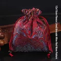 Pochette à bijoux traditionnelle en brocart rouge vin avec motif de vagues et velours - 12x15cm Doublé de Velours / Vagues Rouge Vin En Brocart