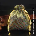 Pochette à cordon en brocart traditionnel avec motif de vagues et doublure en velours - 12x15cm Doublé de Velours / Vagues Dorées En Brocart