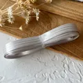 Nastro a righe grigio argento ad alta lucentezza per vestiti per bambole e fiocchi fai-da-te - 10mm / Grigio chiaro