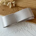 Nastro a righe argento lucido per vestiti di bambole DIY e confezioni regalo eleganti - 2.5cm / Grigio chiaro