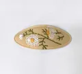 Pince à cheveux BB brodée ovale avec motif floral marguerite sur joli tissu beige - Pièce Unique / Beige Clair