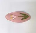 Pince à cheveux BB ovale en tissu rose avec broderie tulipe faite à la main pour fille - Pièce Unique / Rose Tendre
