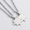Set aus zwei ineinandergreifenden Edelstahl-Puzzle-Anhängern für verliebte Paare - Silberne Halskette Mit O-Kette