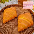 Juguete squishy de croissant realista de espuma PU para aliviar el estrés - Cruasán