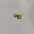 Gedetailleerde weergave van twee gepolijste 14k vergulde magnetische sluitingen - 10 Mm Rond Goud