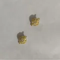 Vista dettagliata di chiusure magnetiche dorate per gioielli con strass brillanti - Tondo Con Strass / 12mm / Oro