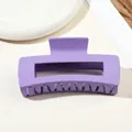 Grande pince à cheveux violette mate pour le coiffage et les chignons élégants des femmes - 10.5cm Carré - Violet Lavande Mat #34