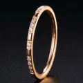 Bague minimaliste élégante en acier inoxydable or rose avec des zircons clairs scintillants - Taille 5 / Style Incrusté de Rangée de Zircon / Bande Mince / Or rose