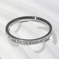Elegante anello eternity in acciaio inossidabile da 2 mm con cristalli, tono argento - US 7 / Stile Pavé Completo in Argilla (38-D-2) / Color Acciaio