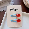 Schattige rode appelvruchten haarspelden voor kinderen met lichtblauwe metalen basis - Appel Stijl / 2 Stuks/Set