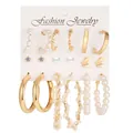 Parure de 6 paires de boucles d'oreilles vintage avec créoles dorées et perles blanches - Ensemble de 6 paires style vintage créoles perle artificielle (5603401)