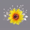 Peigne à cheveux tournesol jaune avec feuilles argentées, perles et strass sur fond gris. - Tourné vers le soleil (HS-J6955S)