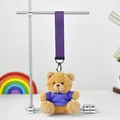 Lindo llavero de peluche de oso en miniatura con camisa morada y correa de muñeca a juego - Bear with Purple T-Shirt