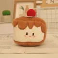 Pendentif mignon en peluche de gâteau avec visage souriant et cerise rouge SKU - 10cm / Gâteau aux fraises