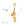 Dettaglio con dimensioni 5.7cm per 1cm e peso 4.6g per il ciondolo dorato a cavalluccio - Ciondolo Cavalluccio Marino e Conchiglia