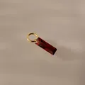 Elegante ciondolo rettangolare con pietra portafortuna rossa e anello dorato per gioielli DIY. - Ciondolo di Gennaio (Colore Granato)