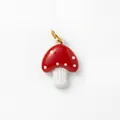 Vue détaillée d'un charmant pendentif champignon tacheté rouge et blanc pour bijoux DIY - Pendentif Champignon Rouge (No. 7) / Rouge